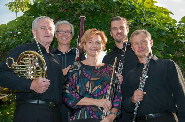 Zsuzsanna Litscher-Nagy, Mario Hofer, Andrej Skorobogatko, Hermenegild Kaindlbauer und Erhard Koch sind mit Flöte, Klarinette, Oboe, Horn und Fagott in Dobl-Zwaring zu hören. | Foto: privat