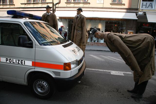 Jemand hat gemeldet: "Der Geheimdienst kontrolliert in der Meranerstrasse!".  | Foto: Marcantonio Marino