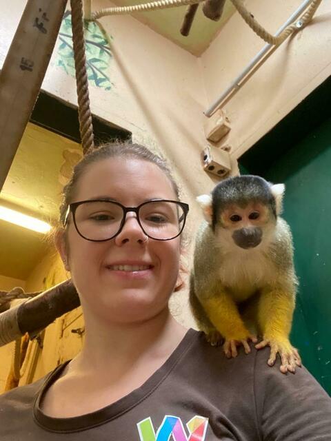 Kathi und Totenkopfaffe