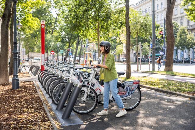 Wiener Räder Bilanz nach zwei Jahren: WienMobil-Räder werden von 215.000 Menschen ...
