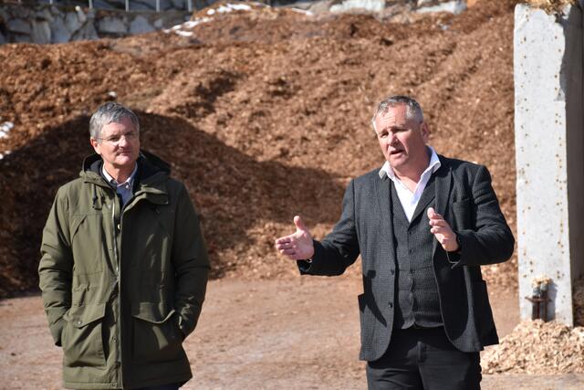 GF Klaus Flör (l.) und Bgm. Andreas Haas haben bestens zusammengearbeitet.  | Foto: Haun