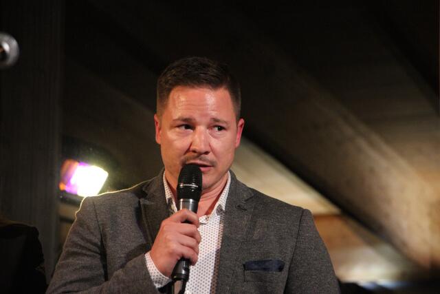 Michael Eberharter, der Regionalleiter der Lebenshilfe Tirol, bedankte sich für die großzügige Spende. | Foto: Schwarz