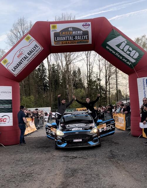 Große Freude bei den Neulinger-Brüdern und ihren Co-Piloten. | Foto: Neulinger