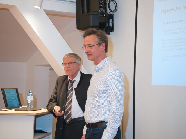 Rechnungsprüfer Dr.Rhomberg und der Obmann Ernst Hornstein