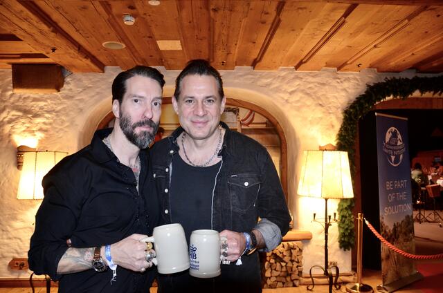 The BossHoss-"Cowboys" Alec Völkel und Sascha Volmer im Stanglwirt in Going. | Foto: Schilling