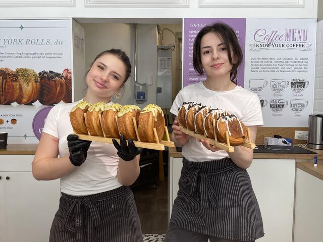 Im neuen Café "New York Rolls" in der Operngasse 23 kann man den neusten Foodtrend genießen.  | Foto: Salme Taha Ali Mohamed