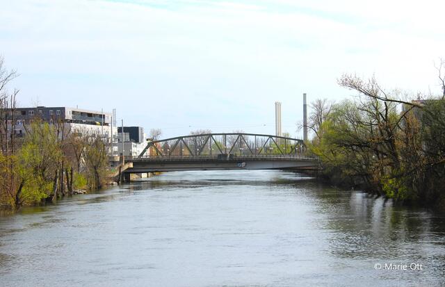 Berta-von-Suttner Friedensbrücke, Graz