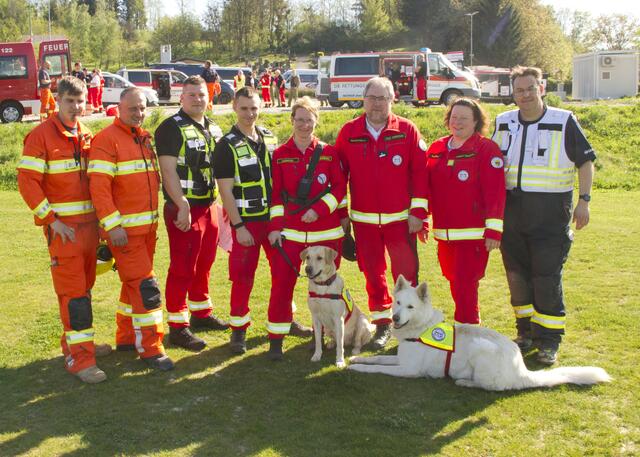 Flughelfer und Rettungshundebrigarde - Landesgruppe Burgenland - waren im Einsatz.