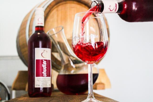 Zwölf Uhudler des Jahrgangs 2023 sind vom Verein der Freunde des Uhudlers als die besten ihres Genres ausgezeichnet worden. | Foto: Konrad