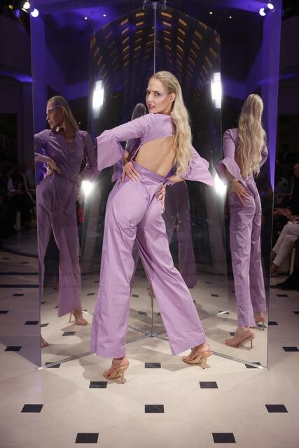 Beatrice Turin bei der Berliner Fashion-Week im Hotel Adlon.
| Foto: Chris Gonz