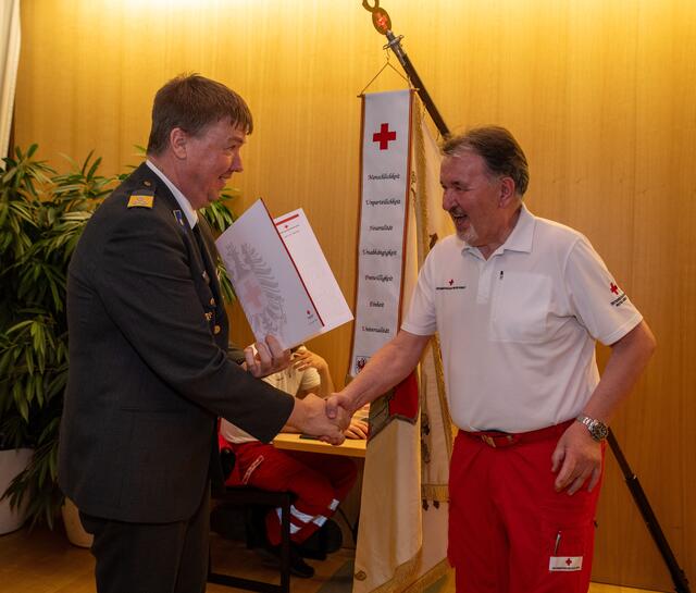 Auf der Generalversammlung werden traditionell auch langjährige verdienstvolle Mitglieder geehrt. | Foto: Christian Knapp