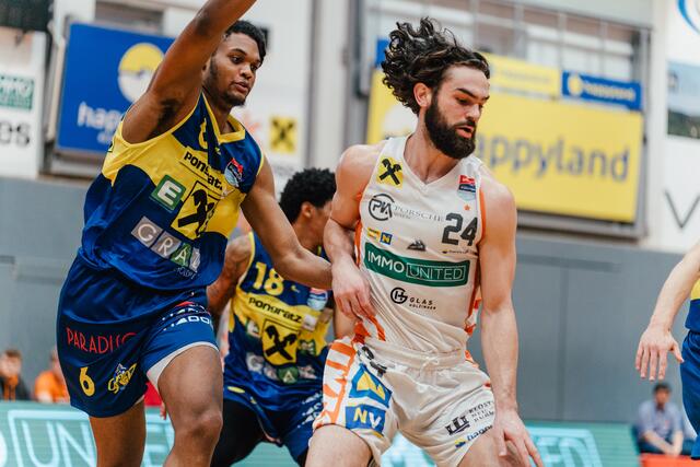 Mit 81:83 mussten sich Klosterneuburgs Basketballer in diesem Spiel den Swans geschlagen geben. | Foto: Verena Maurer