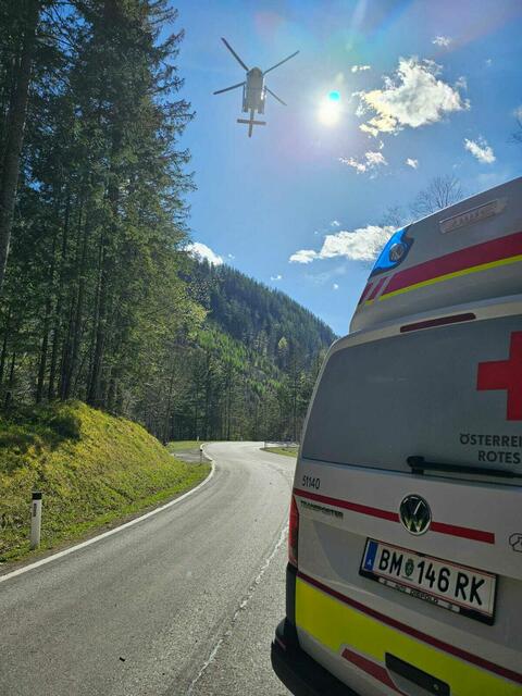 Die Einsatzkräfte waren am Wochenende im Mariazellerland stark gefordert. | Foto: Rotes Kreuz Mariazellerland/Paukner