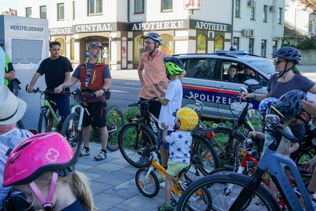 Halt in Wiener Neudorf. | Foto: Heidi Gaganas