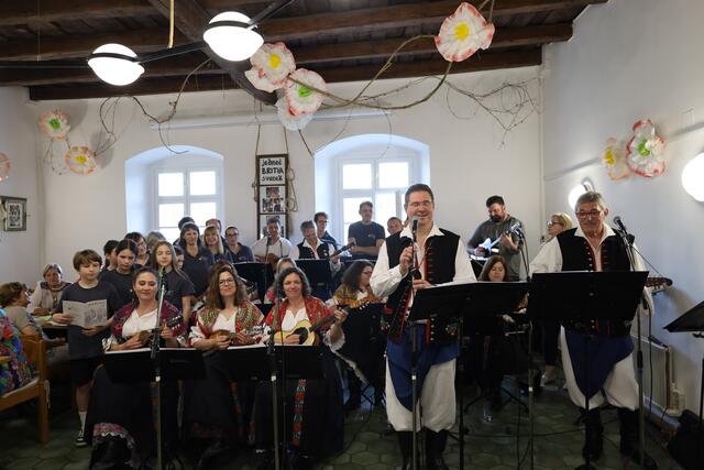 Gemeinsam wurde gespielt und gesungen | Foto: Diana Jurkovits