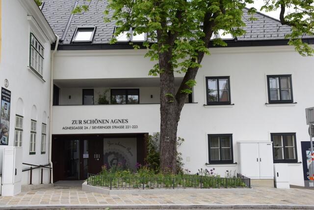 Nach seinem Abriss ist das Gebäude wieder zurück. Den Döblinger Charakter wollte man beibehalten.  | Foto: Laura Rieger/RMW