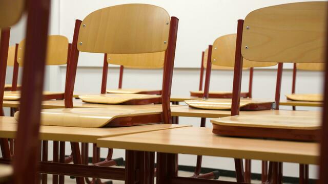 Mehrere Schülerinnen und Schüler sowie Lehrkräfte gerieten in Kontakt mit den ausgetretenen Stoffen, was zu zahlreichen Verletzungen führte.
 | Foto: pexels