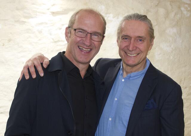 Ein abwechslungsreiches "fantasievolles" Programm stellten Festival-Organisator Werner Glösl und Intendant Gerhard Krammer bei "Herzlich Willkommen zum KLANGfrühling 2024" mit LH Hans Peter Doskozil auf Burg Schlaining vor. | Foto: Peter Seper