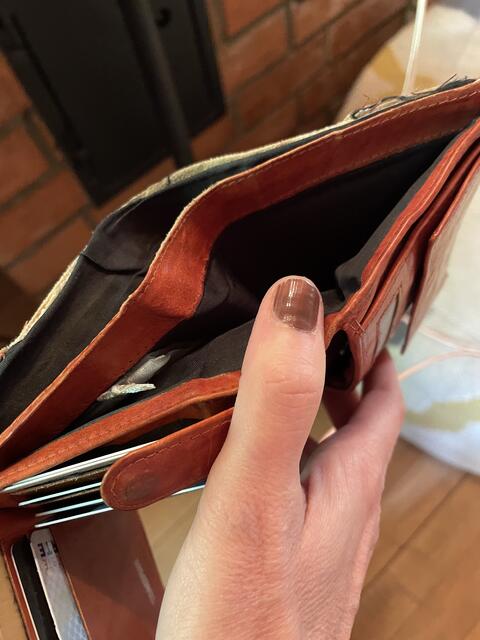 Gähnende Leere im Geldbörsel. | Foto: Seidl