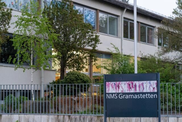 Die Mittelschule Gramastetten stand in der Vorwoche im Fokus der Polizei. Inzwischen hat sich die Lage wieder beruhigt. | Foto: © TEAM FOTOKERSCHI.AT / MARTIN SCHARINGER