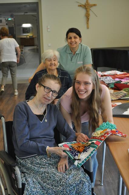 Ehrenamtskoordinatorin DSP Anja Prudic mit Frau Reithmeyer | Foto: Mater Salvatoris