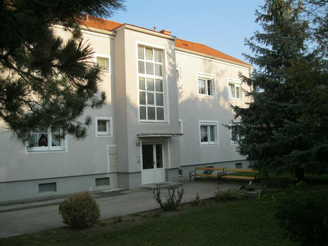 Gemeindewohnungen: Unterwaltersdorf, Wiener Neustädterstr. 10a