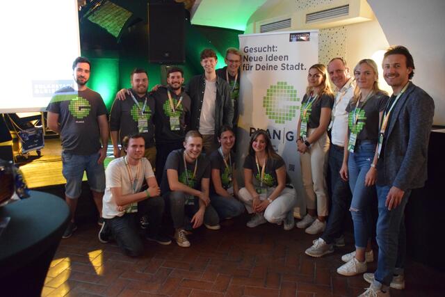 Das Jugendforum Plan|G mit Bgm. Christoph Stark und DJ Chris Mastermind | Foto: Stadtgemeinde Gleisdorf