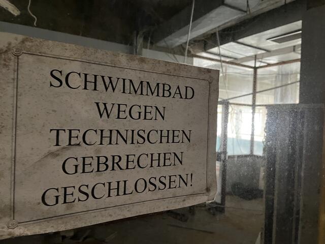 "Technisches Gebrechen" ist freundlich formuliert: im Badbereich gab es einen massiven Chlorschaden, wie sich inzwischen herausgestellt hat. | Foto: Reichel