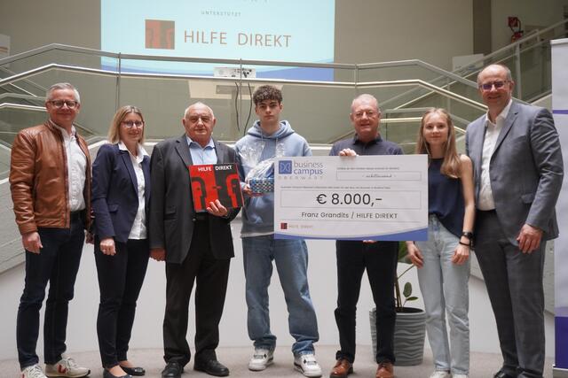 Scheckübergabe: Reinhard Karner, Elisabeth Pichler, Franz Grandits, Alexander Karol Nadal, Toni Jandrisits, Janina Burmen, Andreas Lonyai | Foto: Michael Strini