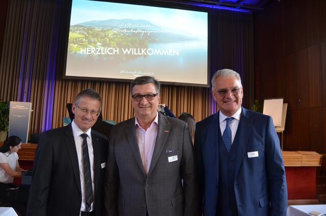 WK-Präsident Jürgen Mandl zwischen den Millstätter Bürgermeistern