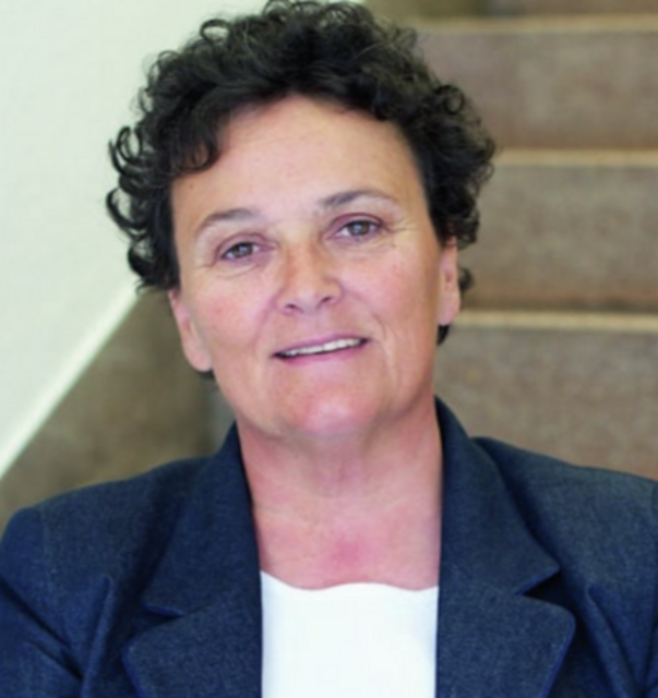 Michaela Tiefenbacher, Vorstandsvorsitzende vom Tourismusverband Finkenstein, vergleicht die aktuelle Phase mit der Zeit vor den GTI-Treffen. | Foto: TVB Finkenstein