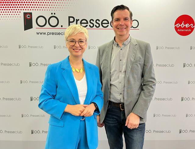 WKOÖ-Präsidentin Doris Hummer, EPU-Sprecher Michael Stingeder. | Foto: WKOÖ