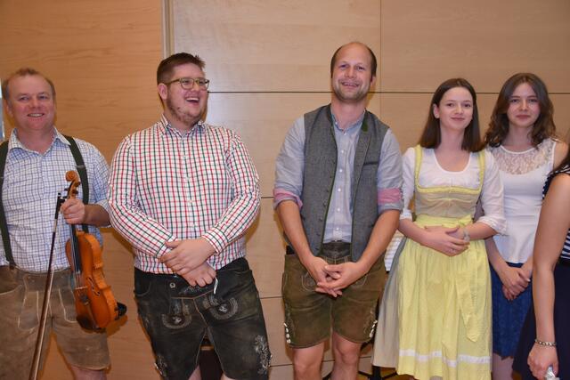 Audit of Art-Leistungsabzeichne in Gold-für Paul Riegler, auf der Steirischen Harmonika, Bad Kreuzen. | Foto: Robert Zinterhof