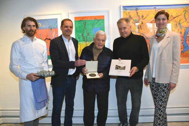 Schiffmeisterei &amp; Süße Kunstwerkstatt in Grein eröffnet. Oliver Schörgi, Rainer Barth, Ernst  Grillenberger, Christoph Lettner, Eva Maria Manner.  | Foto: Robert Zinterhof