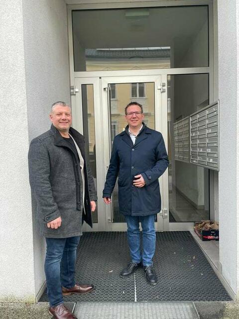 v.l.: Vizebürgermeister und Wohnstadtrat Dominic Hörlezeder und Bürgermeister Christian Haberhauer. | Foto: Stadt Amstetten