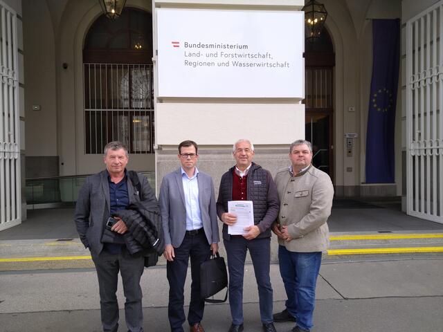 Die UBV-Mitglieder beim Landwirtschaftsministerium | Foto: Unabhängiger Bauernverband