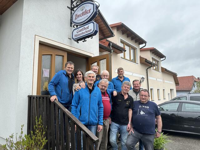 Helmut Dangl, Astrid Wisgrill, Franz Hörmann, Franz Freund, Franz Resl, Franz Holzmann, Christian Mayer, Werner Mederitsch, Gottfried Waldhäusl und Johann Winkler (v.l.) | Foto: FPÖ Waidhofen