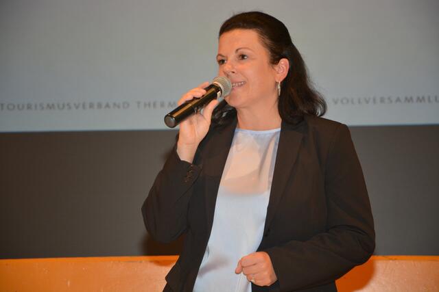 Buchttipps gibt es auch von der Tourismusvorsitzenden Sonja Skalnik | Foto: Archiv RegionalMedien