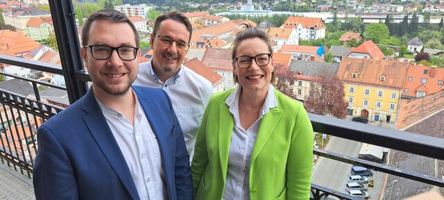 Vize Thorsten Wohleser, Finanzstadtrat Christian Füller und Bürgermeisterin Elke Florian zogen Bilanz. | Foto: KK