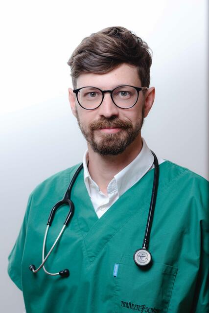 Franz Wolf, Bezirkstierärztevertreter für Grieskirchen und Eferding für die Tierärztekammer OÖ. | Foto: Tierärzte Schönau GmbH