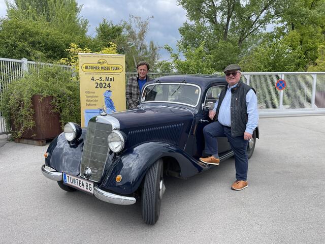Manfred Hogl und Engelbert Baum freuen sich schon auf die Oldtimermesse. | Foto: Joachim Pricken
