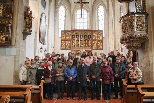 Der Seniorenbund Münzkirchen unternahm kürzlich eine Wallfahrt nach Schönbach. Begleitet wurde die Gruppe von Münzkirchens ehemaligem Pfarrer Friedrich Traunwieser (1. Reihe Mitte). | Foto: Seniorenbund Münzkirchen