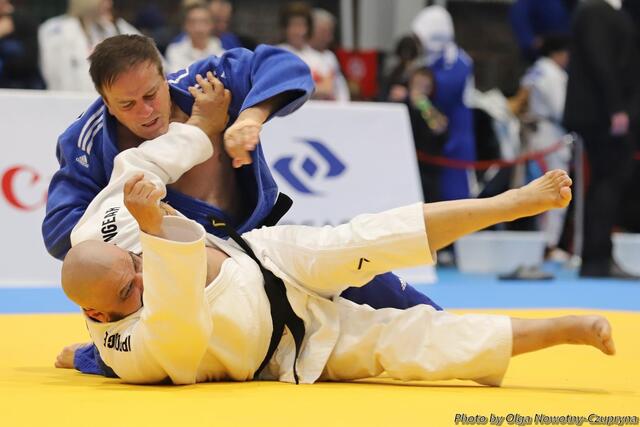 Charly Moser mit vollem Einsatz im Kampf | Foto: Olga Nowotny-Czupryna