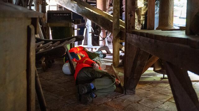 Die Feuerwehrjugend Spittal stellt Personen in Notlagen dar und unterstützt so realitätsnahe Szenarien bei der Übung. | Foto: FF Spittal/Drau