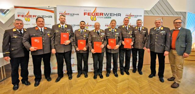 Im Rahmen des Bereichsfeuerwehrtages wurden auch einige Mitglieder geehrt. | Foto: BFV Liezen/Haider