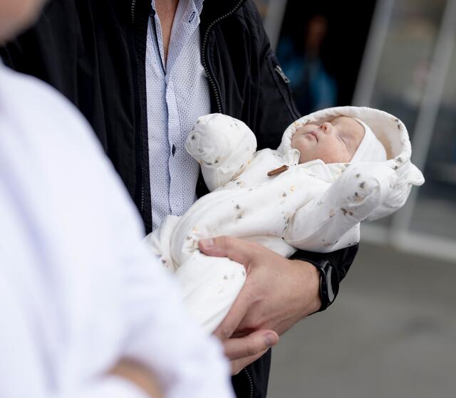 Das Leben von Baby Erik wurde dank innovativer OPs am Uniklinikum Graz gleich mehrfach gerettet. | Foto: LKH-Univ. Klinikum Graz/Marija Kanizaj