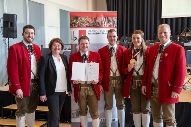 Die Marktmusikkapelle Haag erreichte in der Wertungsstufe E einen ausgezeichneten Erfolg mit 96,2 Punkten. | Foto: Christoph Mühlböck