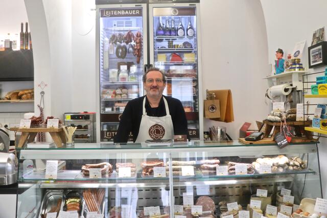 Georg Leitenbauer nimmt's persönlich: Er setzt auf Qualität und Einzigartigkeit bei seinen Delikatessen. | Foto: Kozeschnik-Schlick