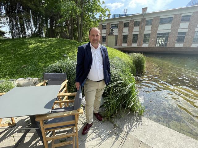 "Schrittweise werden hier sowohl die Infrastruktur als auch die Grünflächen aufgewertet, um einen harmonischen Raum für die Leopoldstadt zu schaffen" sagt Leopoldstädter Bezirksvorsteher Alexander Nikolai (SPÖ). | Foto: Kathrin Klemm/RMW