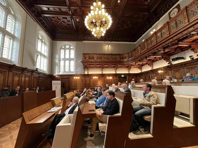 Der Rathaus-Gemeinderatssitzungssaal wird – wie hier bei Teil eins – wieder Schauplatz sein.  | Foto: Wolfgang Moser 